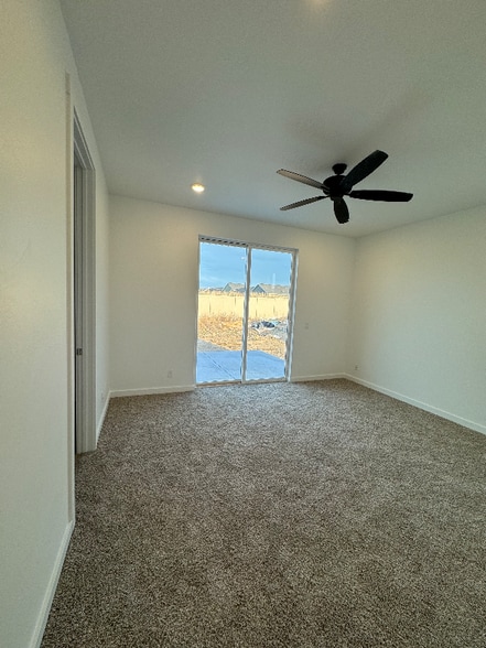 Building Photo - 226 Kinross Ct
