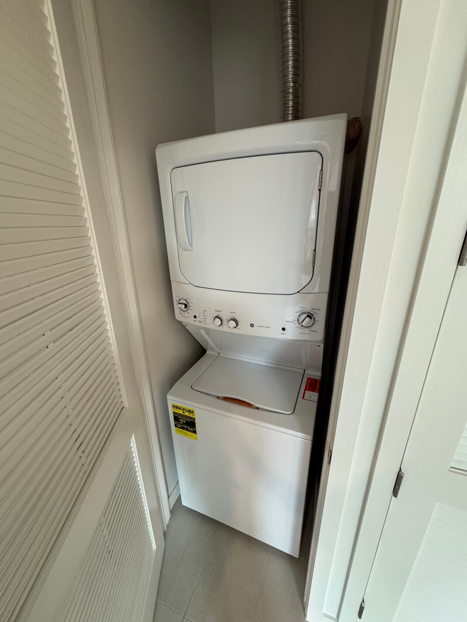 WASHER & DRYER - 112 NW 31st St