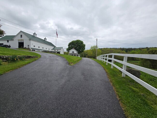 Building Photo - 25 Rockbottom Rd