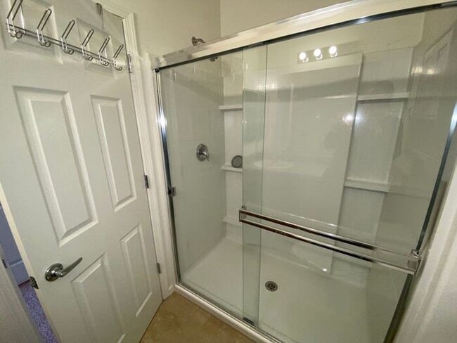 Building Photo - NW Reno Large Townhouse Sterling Ridge at ...