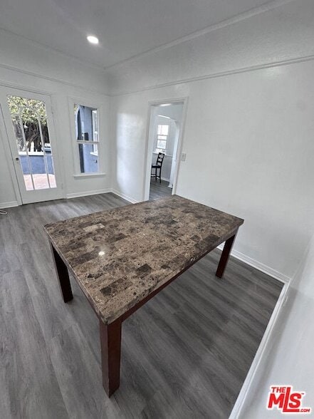Building Photo - 1116 W 64th St