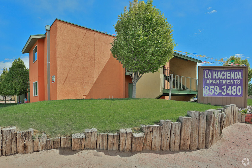 Primary Photo - La Hacienda Apartments