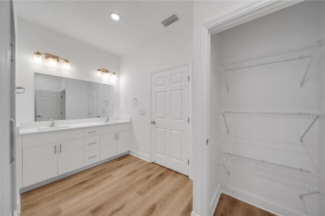 Building Photo - 14480 Argus Ln