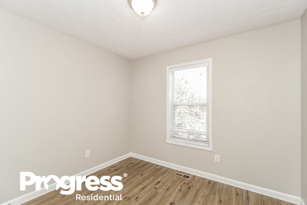 Building Photo - 4927 Lighthouse Pointe