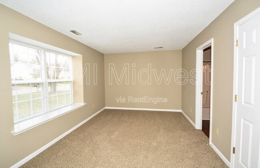 Building Photo - 8177 Amarillo Dr