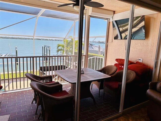 Building Photo - 202 Sand Key Estates Dr