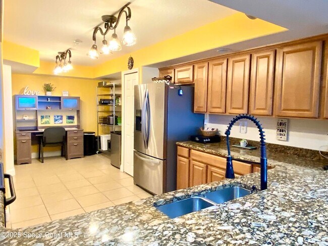 Building Photo - 732 Bayside Dr