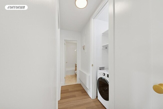 Building Photo - 501 E 87th St