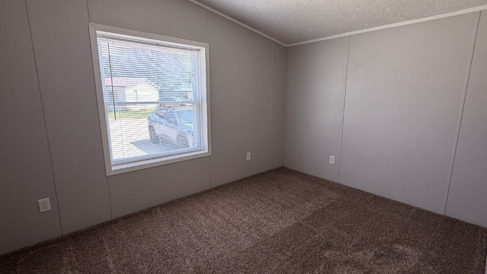 Building Photo - 4647 Iris Ln