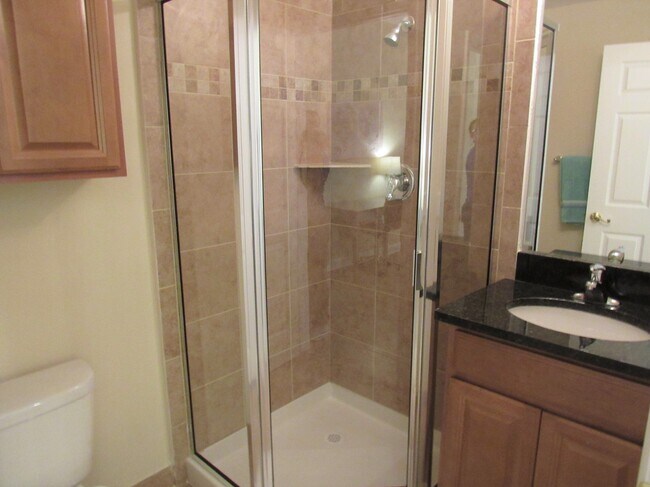 Building Photo - 468 Bouchelle Dr