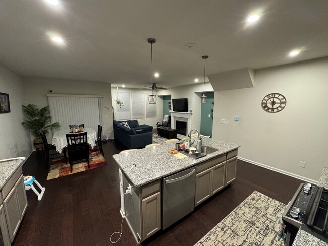 Building Photo - 4859 Broomfield Way