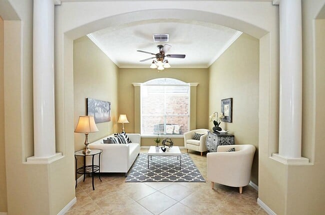 Building Photo - 1103 Parkhaven Ln