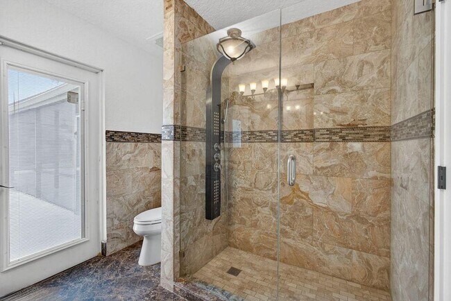 Building Photo - 1295 Longlea Terrace