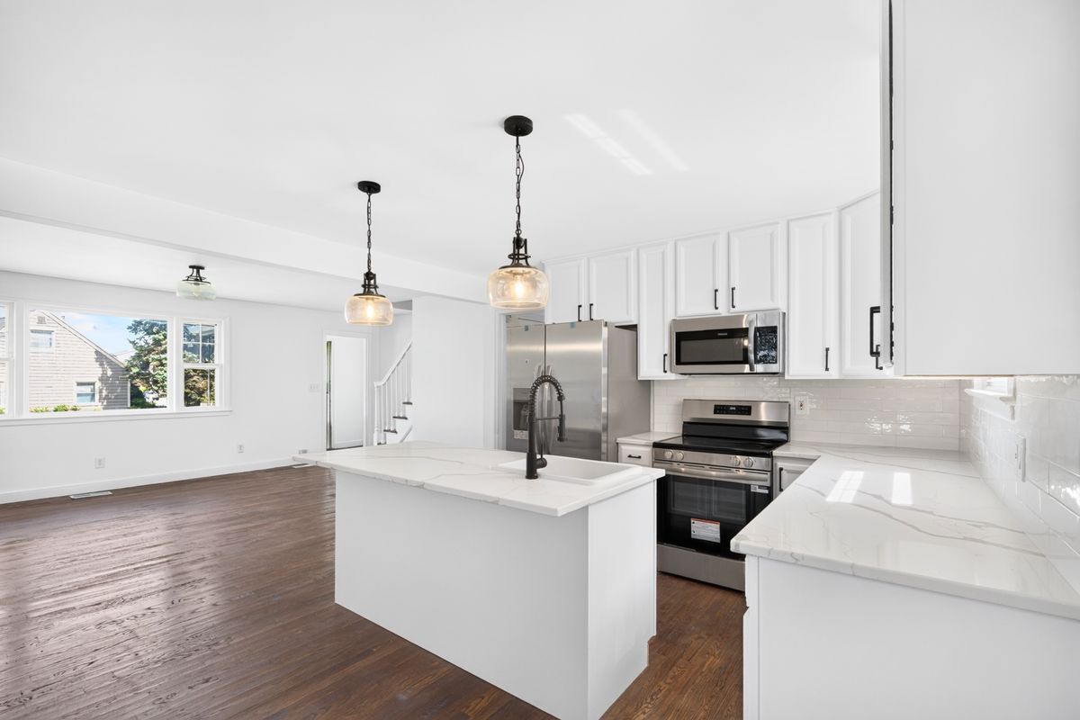 Building Photo - 11 Stratfield Pl
