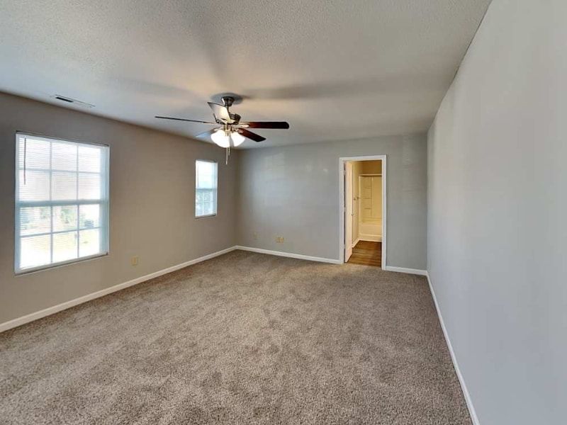 Building Photo - 934 Littleton Dr