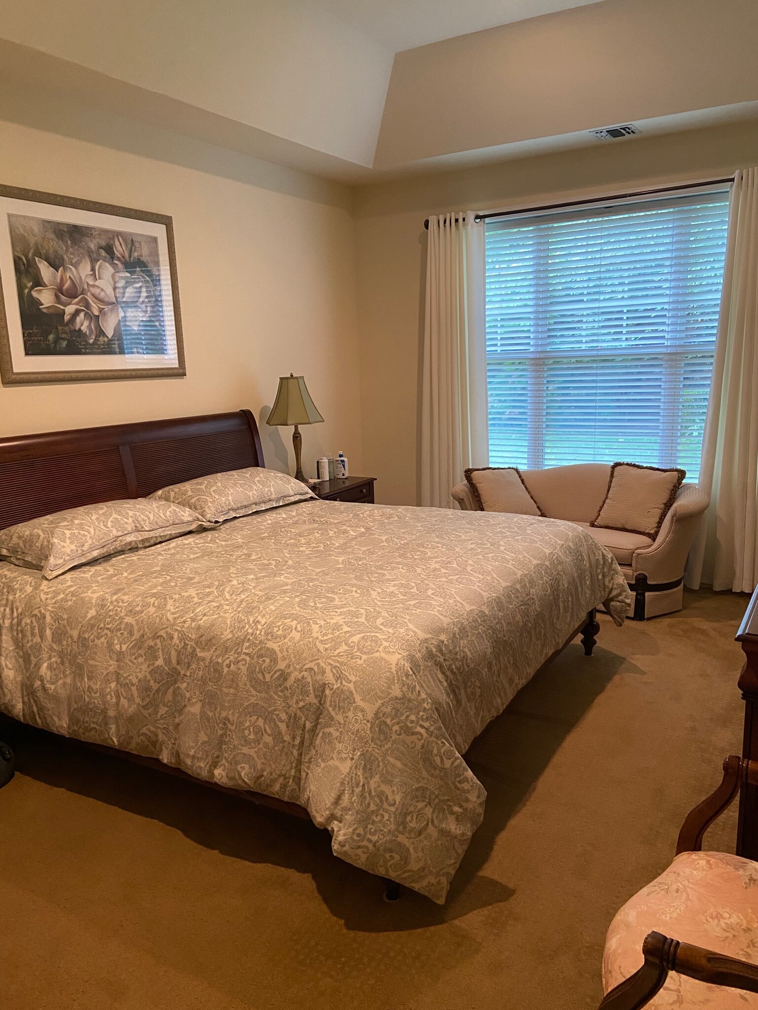 Master bedroom - 228 Sonata Ct