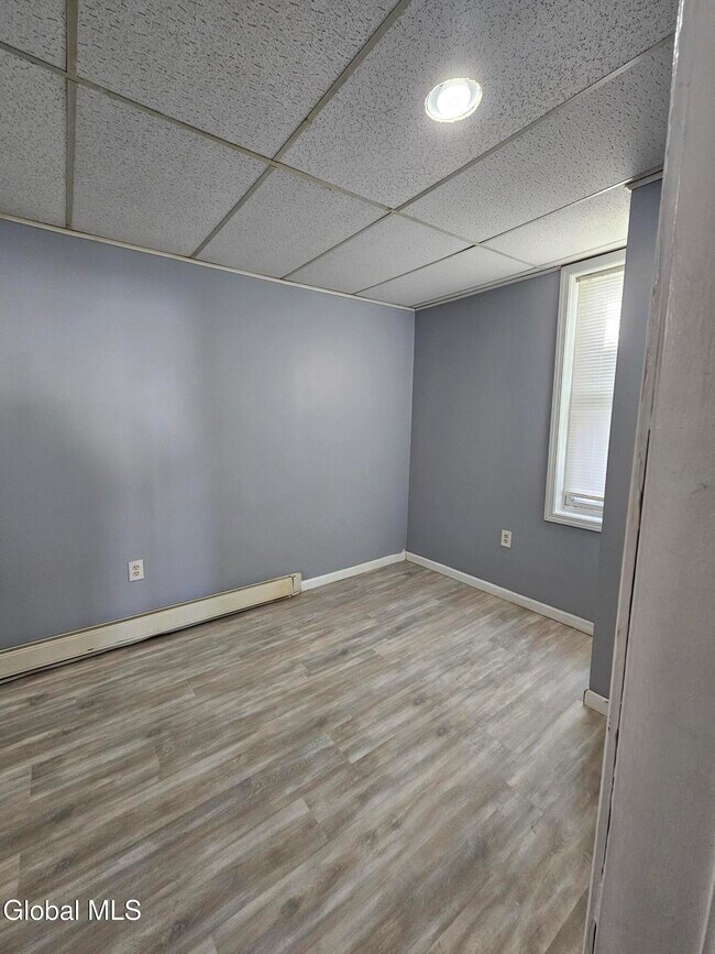 Building Photo - 38 Main St