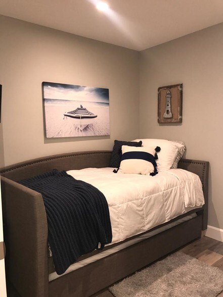 Bedroom 3 - 828 S Falcon St