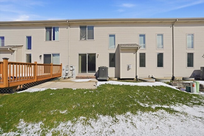 Building Photo - 8261 Pecan Pl