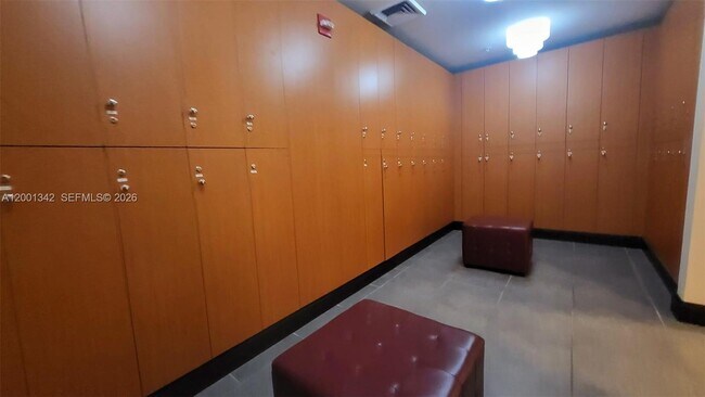 Building Photo - 253 NE 2nd St