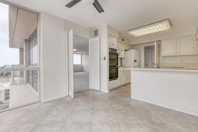 Kitchen - 3535 1st Ave