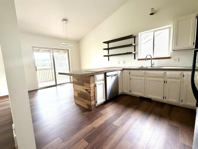 Building Photo - 1217 Glacier Hill Dr