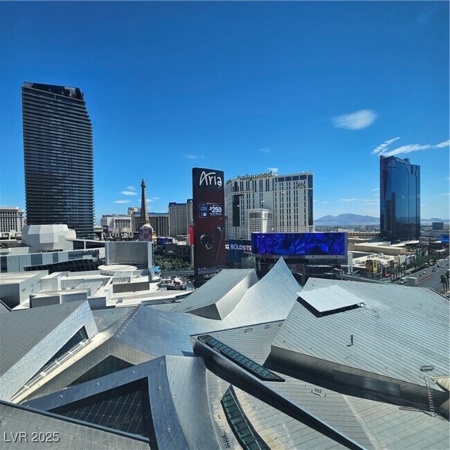 Building Photo - 3722 S Las Vegas Blvd
