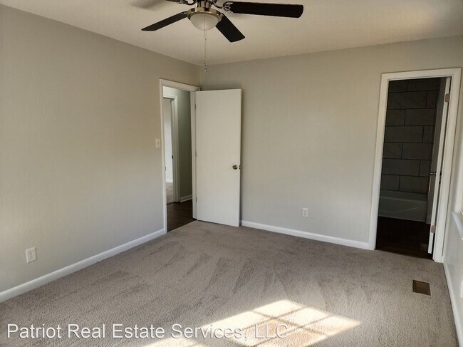 Building Photo - 3 br, 1.5 bath House - 830 Muskegon Drive