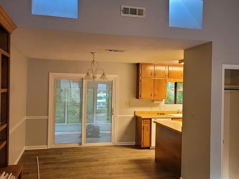 Building Photo - 3327 Sedona Rd