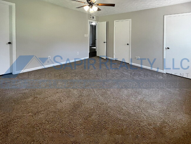 Building Photo - 106 Springwood Valley Rd