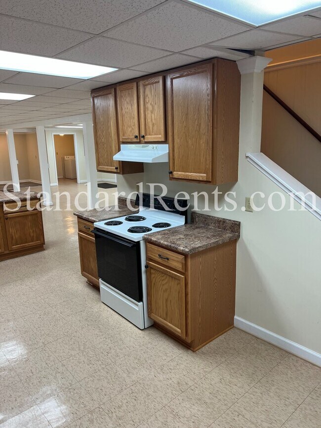 Building Photo - 6320 Cooper St