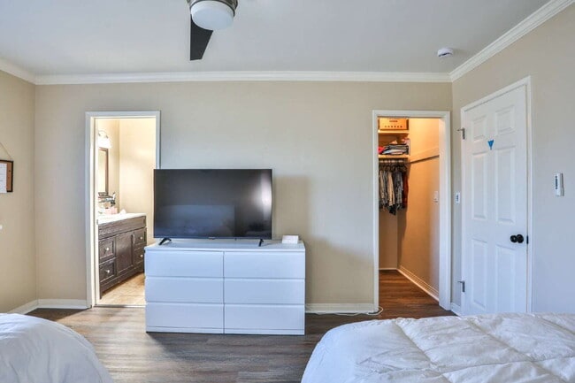 Building Photo - Furnished Room for Rent – Modern Co-Living Home (5 Bed, Shared Common Areas) Near SDSU (0.5 Miles)