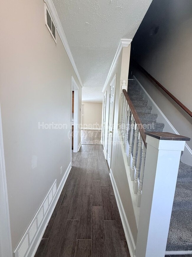 Building Photo - 3730 Old Flowery Branch Rd