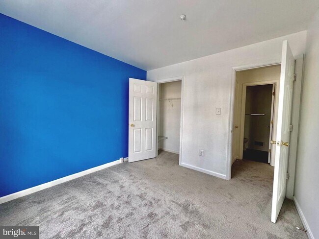 Building Photo - 597 Primus Ct