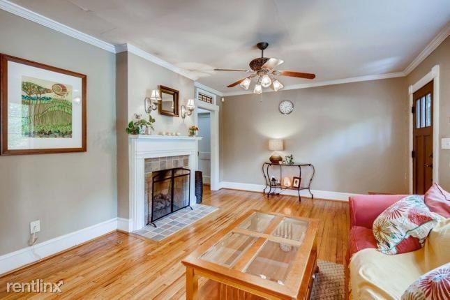 Building Photo - 1038 S Candler St