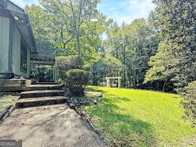 Building Photo - 10200 Rivertown Rd