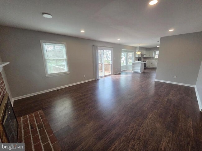 Building Photo - 2220 Cedar Mill Ct