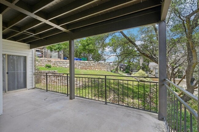 Building Photo - 6000-22 Shepherd Mountain Cove