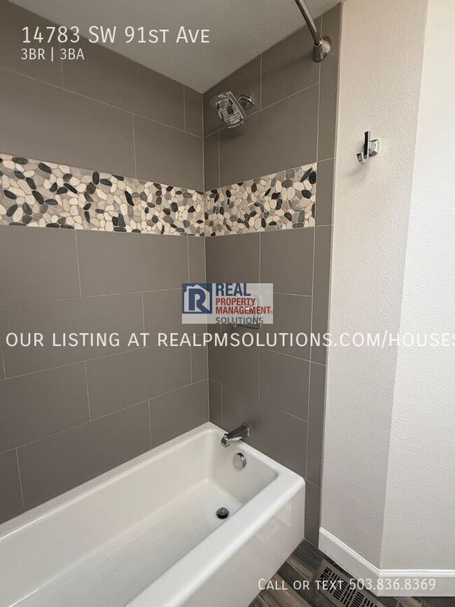 Building Photo - 14783 SW 91st Ave