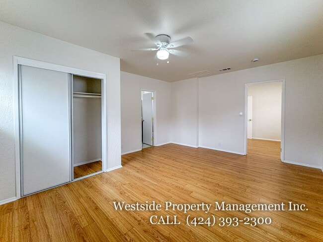 Building Photo - 4459 W 136th St