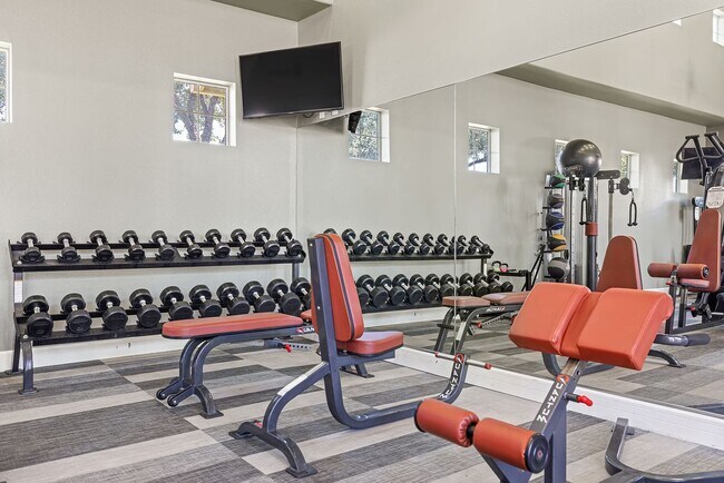 Building Photo - Modern 1-Bed Living with Waived Fees!
