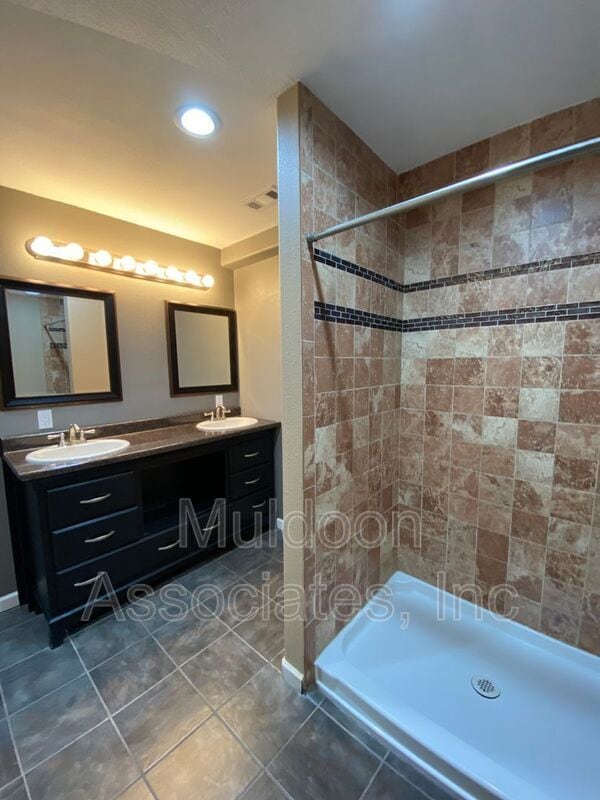 Building Photo - 4184 Coolwater Dr