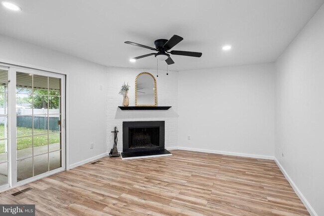 Building Photo - 68 Arbor Meadow Dr