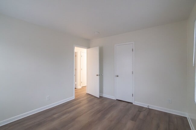 Building Photo - Newly Renovated 3-Bedroom Ranch with Spacious Yard!