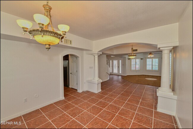 Building Photo - 13049 Tierra David Ct
