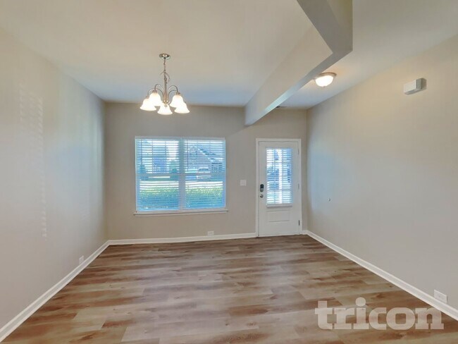 Building Photo - 3726 Pelham Wood Dr