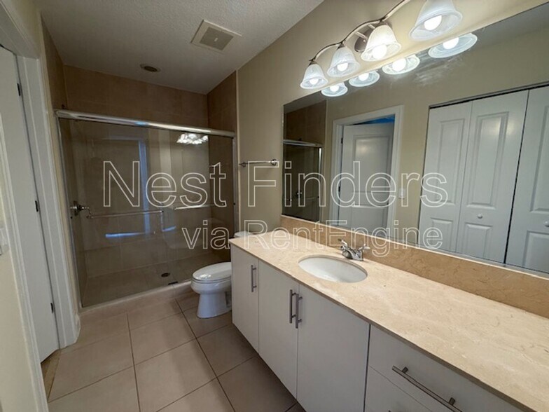 Building Photo - 1431 Ztp - Riverplace
