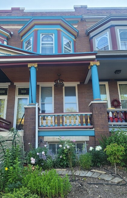 Building Photo - 3214 Abell Ave