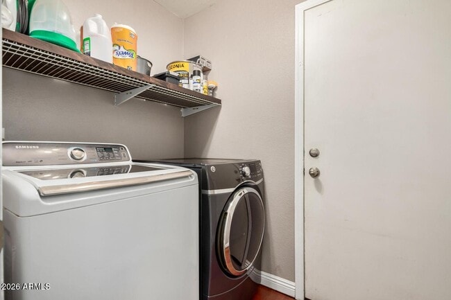 Building Photo - 8043 W Eva St