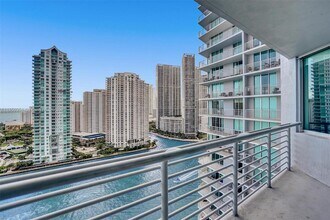Building Photo - 335 S Biscayne Blvd